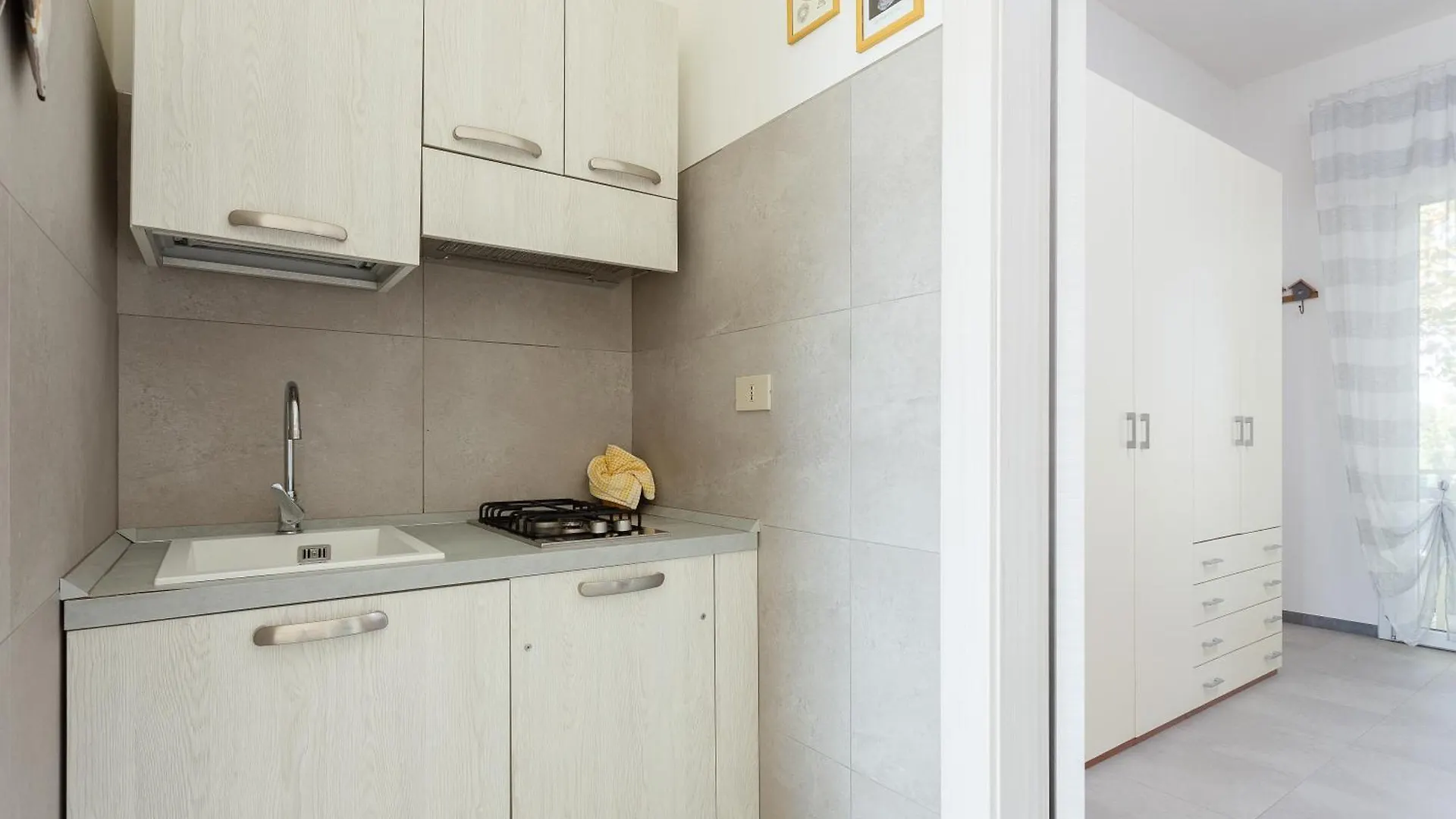 Nicola House Lägenhet Cervia