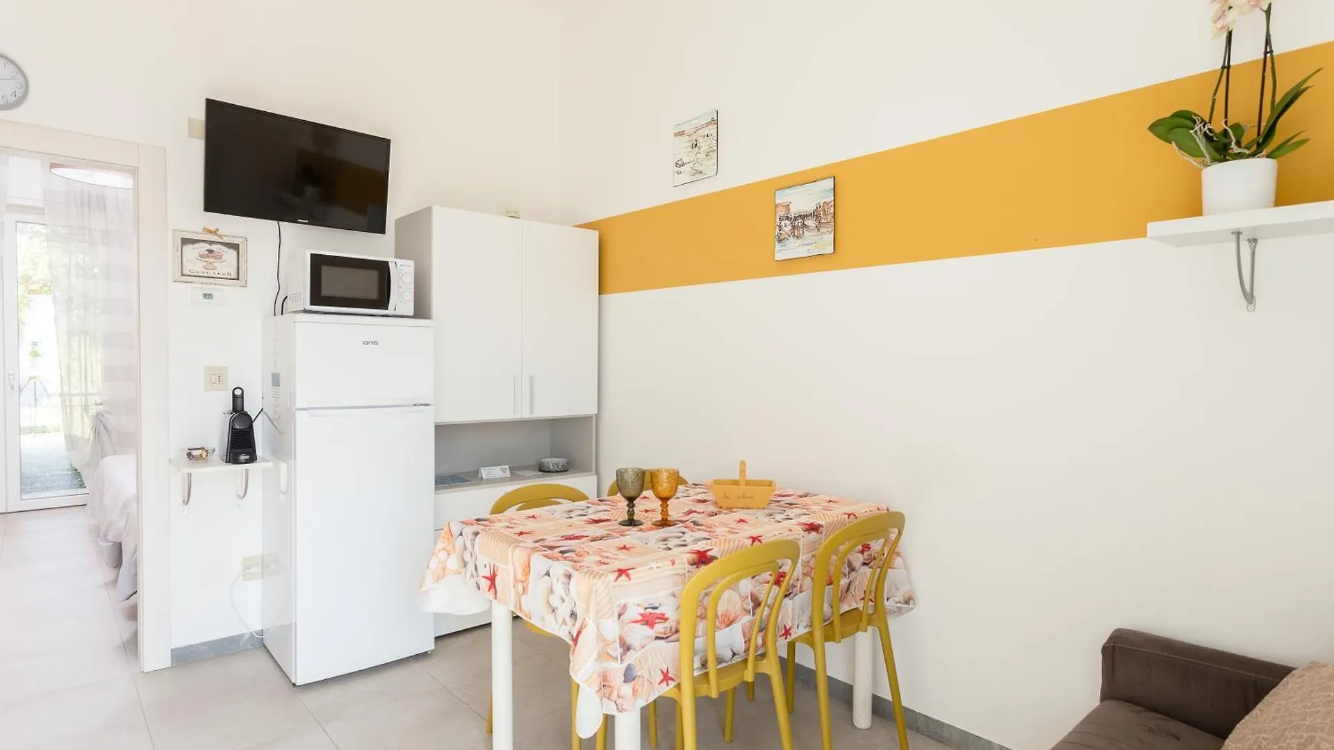 Nicola House Lägenhet Cervia 0*,