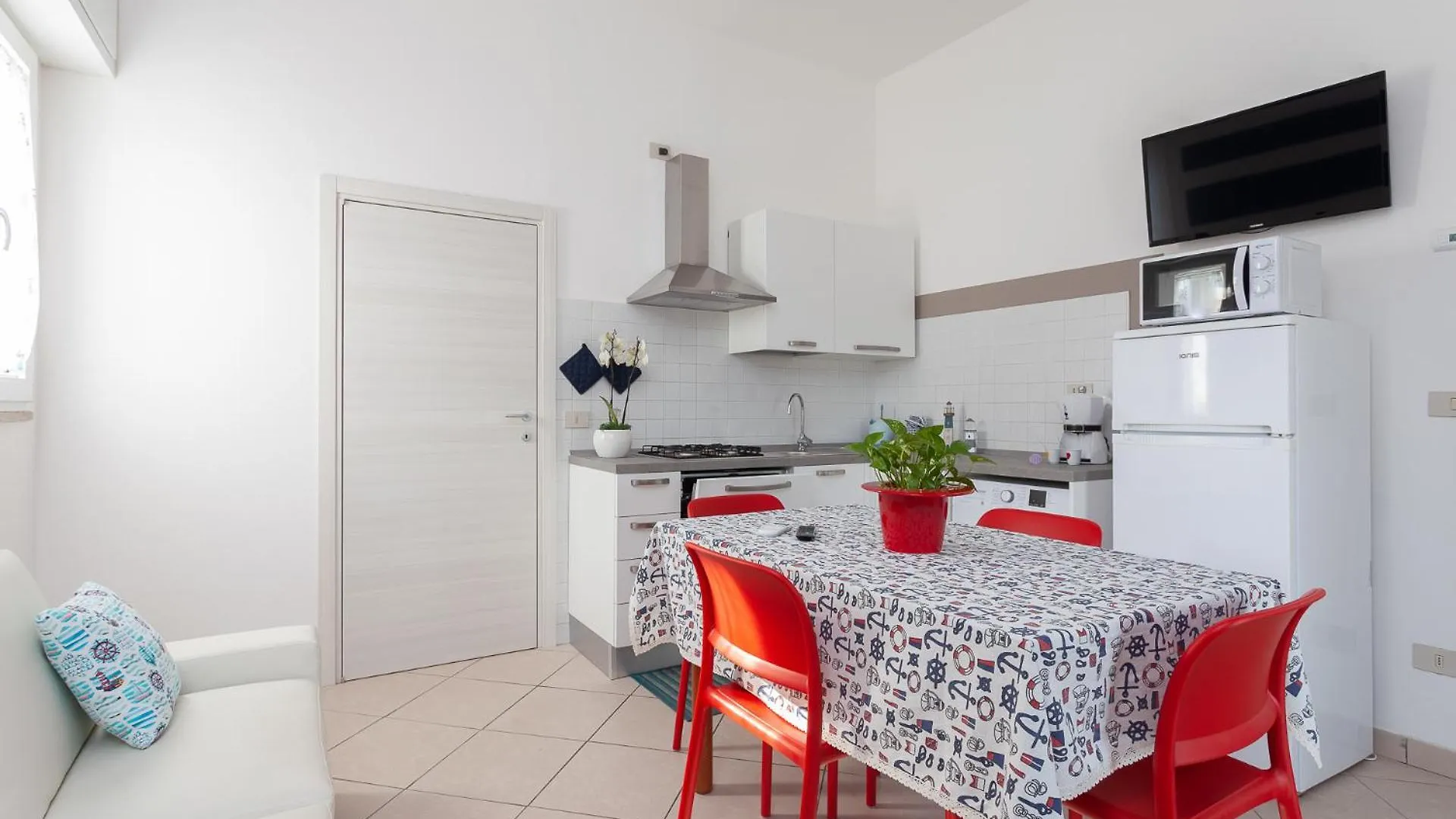 Nicola House Lägenhet Cervia Italien